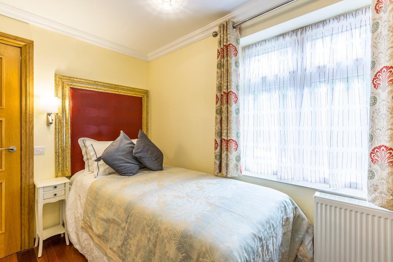 Linton Hotel Luton Luton  Buitenkant foto
