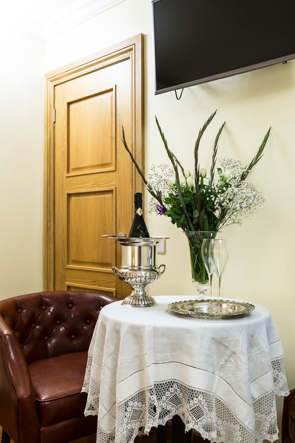 Linton Hotel Luton Luton  Buitenkant foto